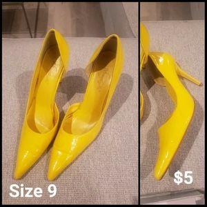 Sexy Yellow Pumps